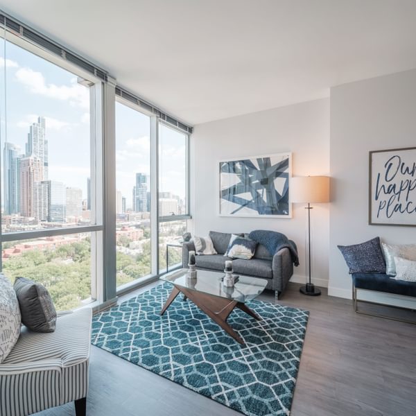1000 S Clark Livingroom 1